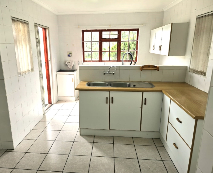 To Let 2 Bedroom Property for Rent in Paarl North Western Cape